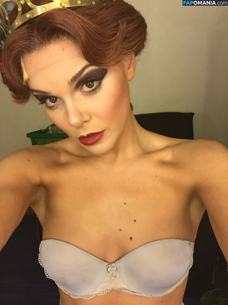 Faye Brookes Meztelen Kikerült fotó #26