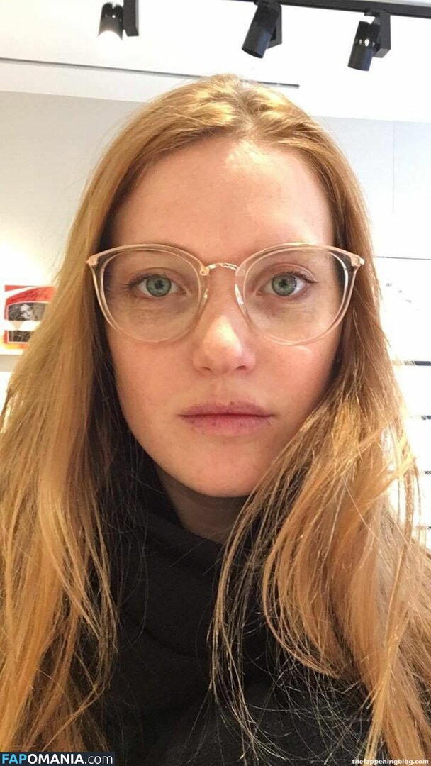 Fleur Geffrier Meztelen Kikerült fotó #19