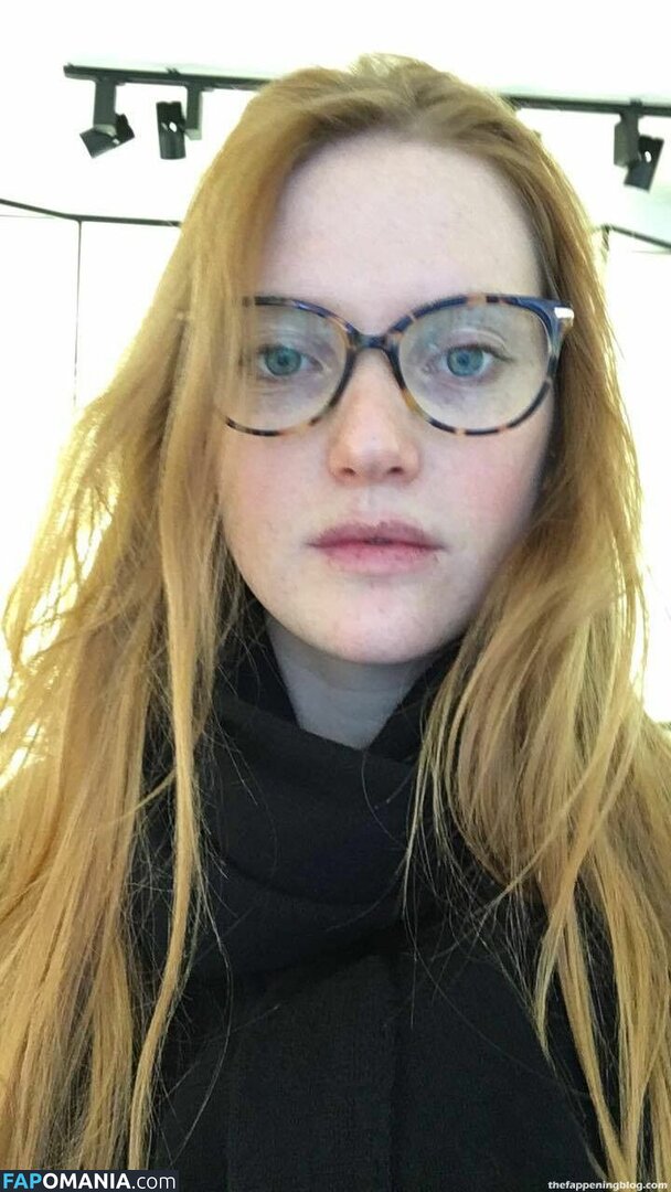 Fleur Geffrier Meztelen Kikerült fotó #24