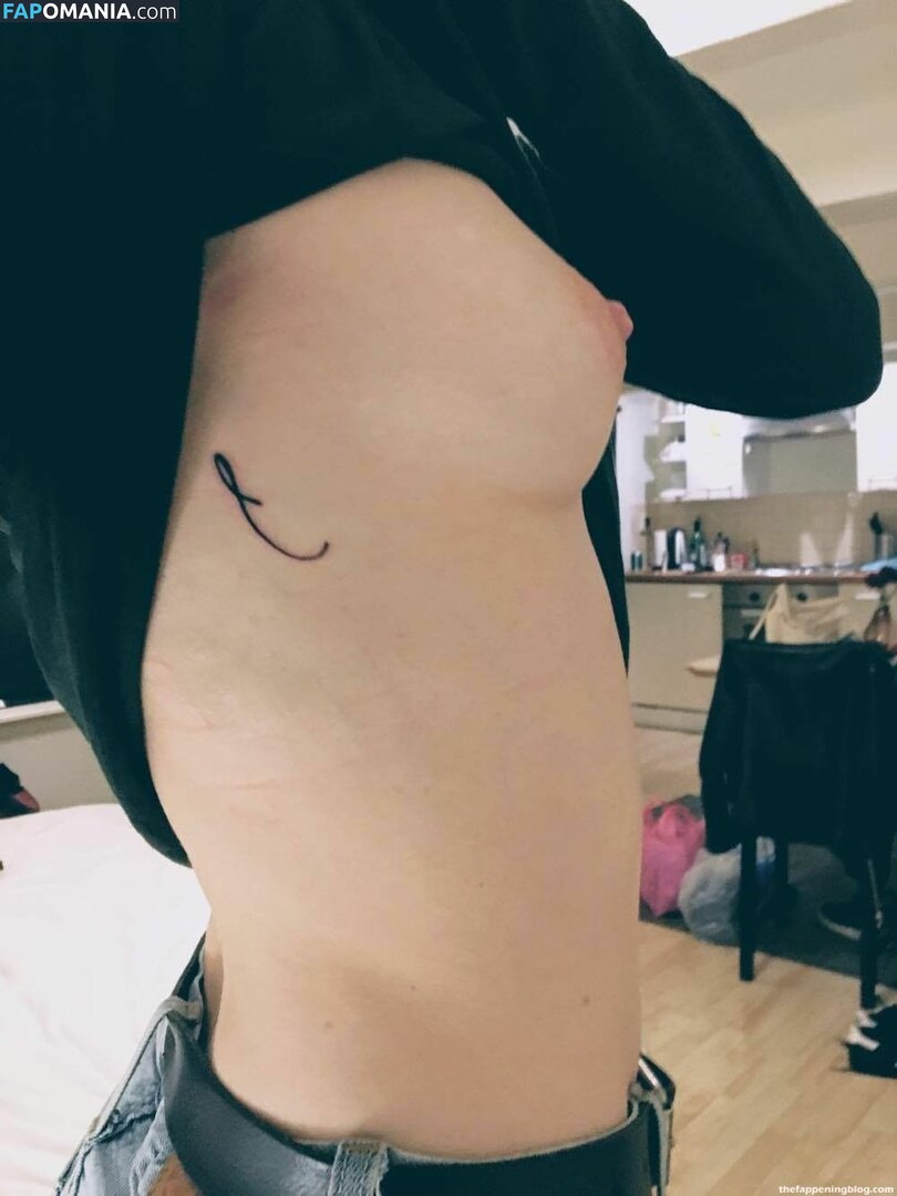 Fleur Geffrier Meztelen Kikerült fotó #35