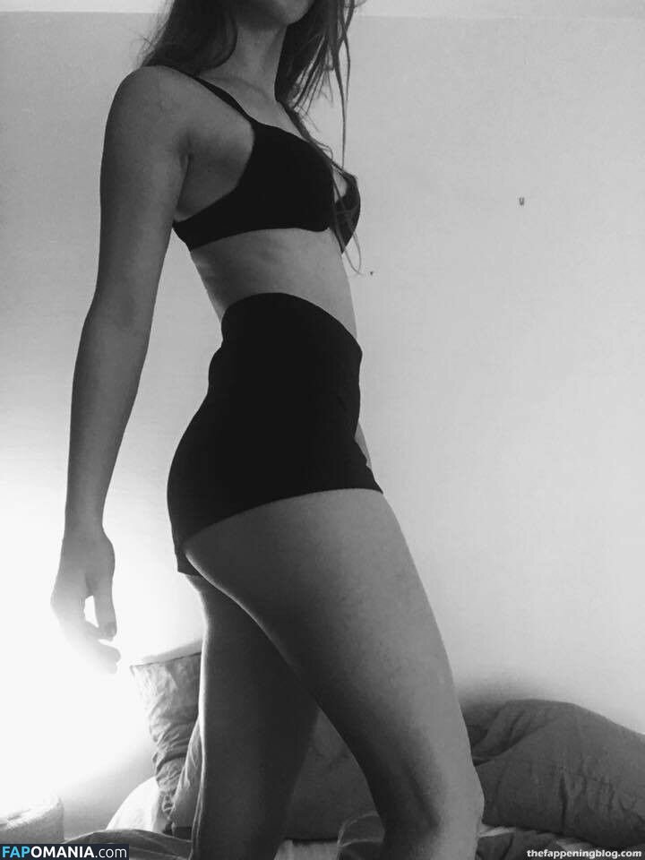 Fleur Geffrier Meztelen Kikerült fotó #41