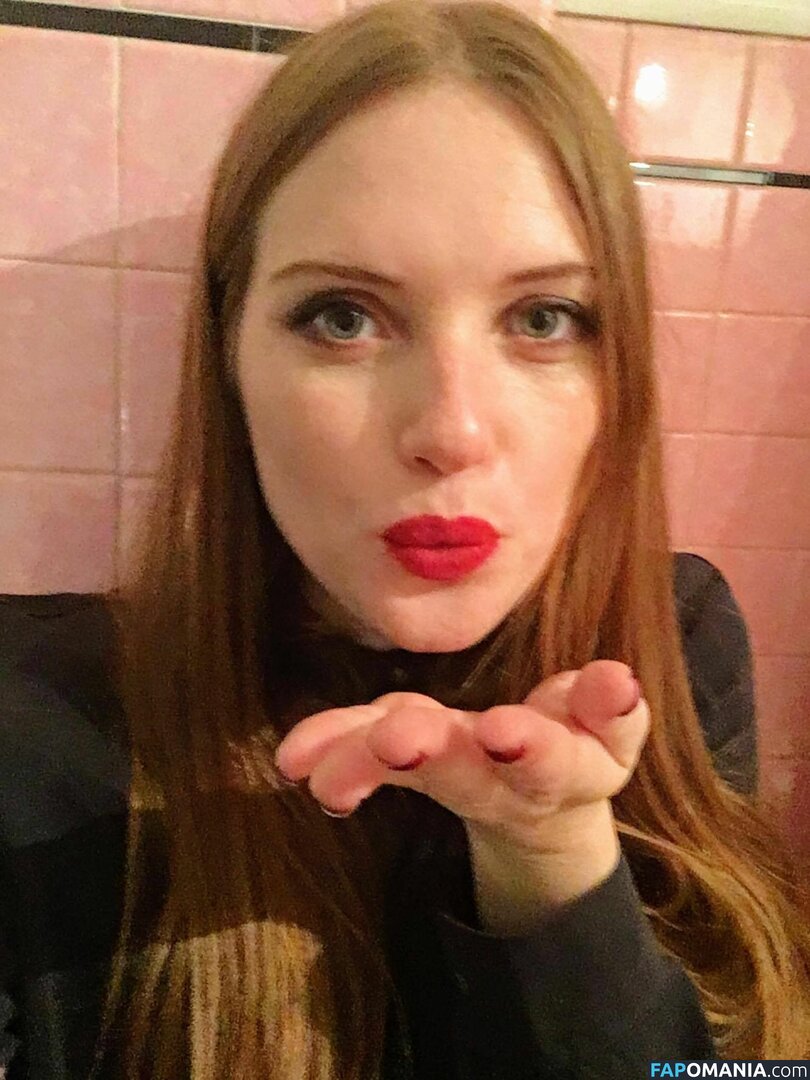 Fleur Geffrier Meztelen Kikerült fotó #45