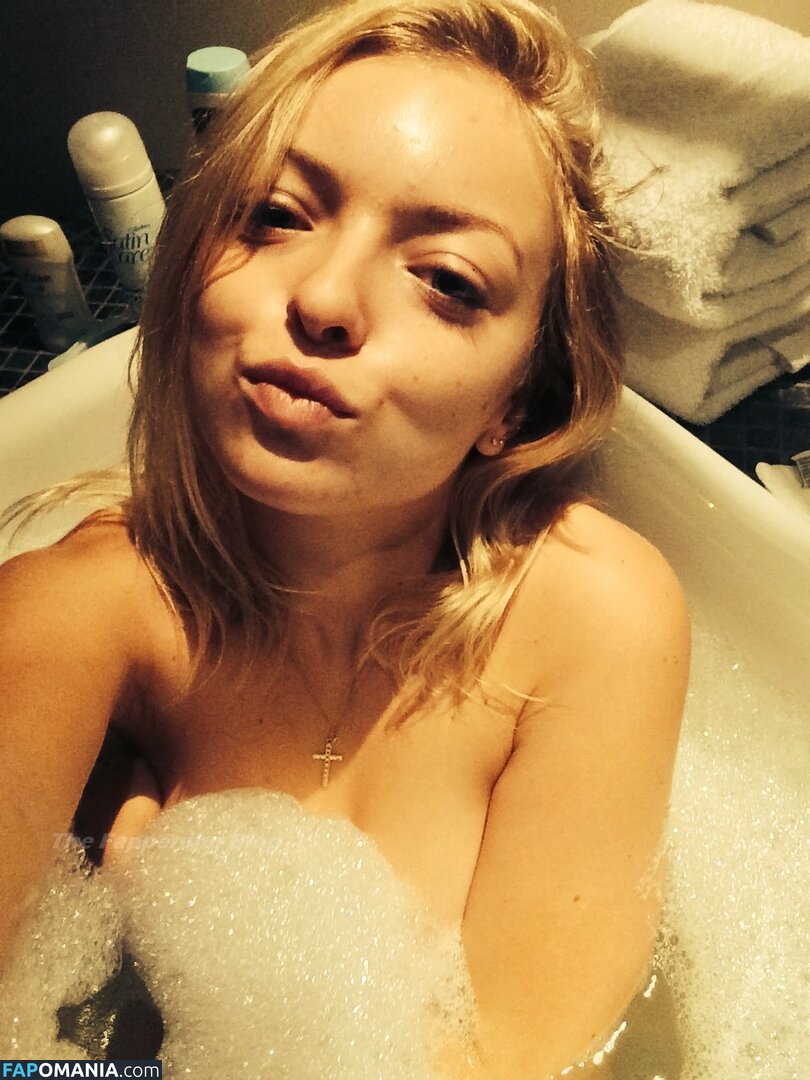 Francesca Eastwood Meztelen Kikerült fotó #2
