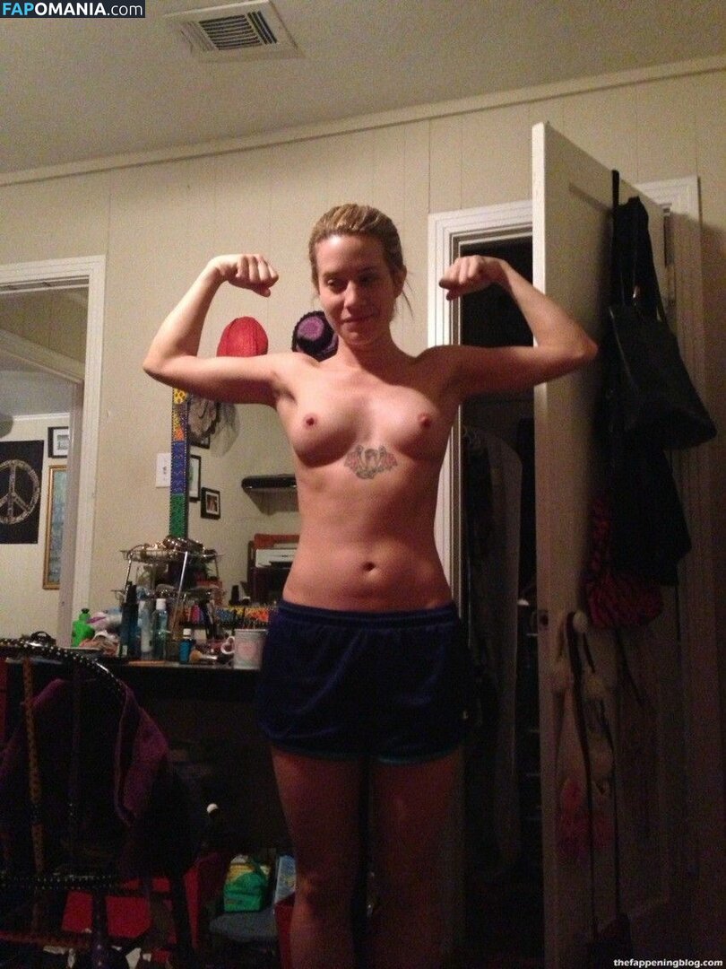 Hale Baskin Meztelen Kikerült fotó #2