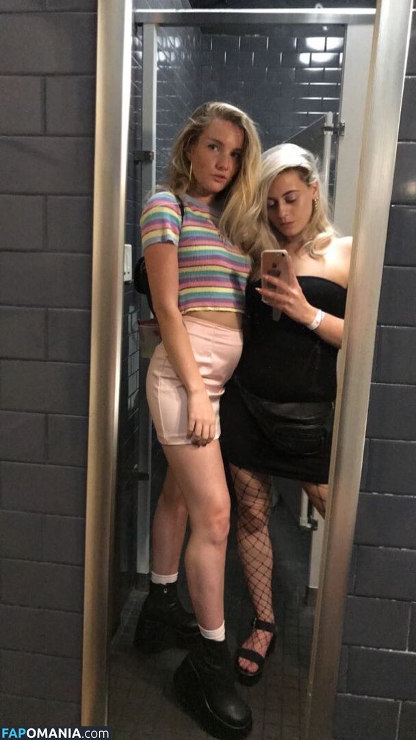 Hannah Schewel Meztelen Kikerült fotó #41