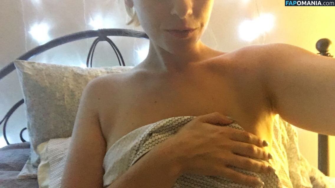 Hannah Schewel Meztelen Kikerült fotó #52
