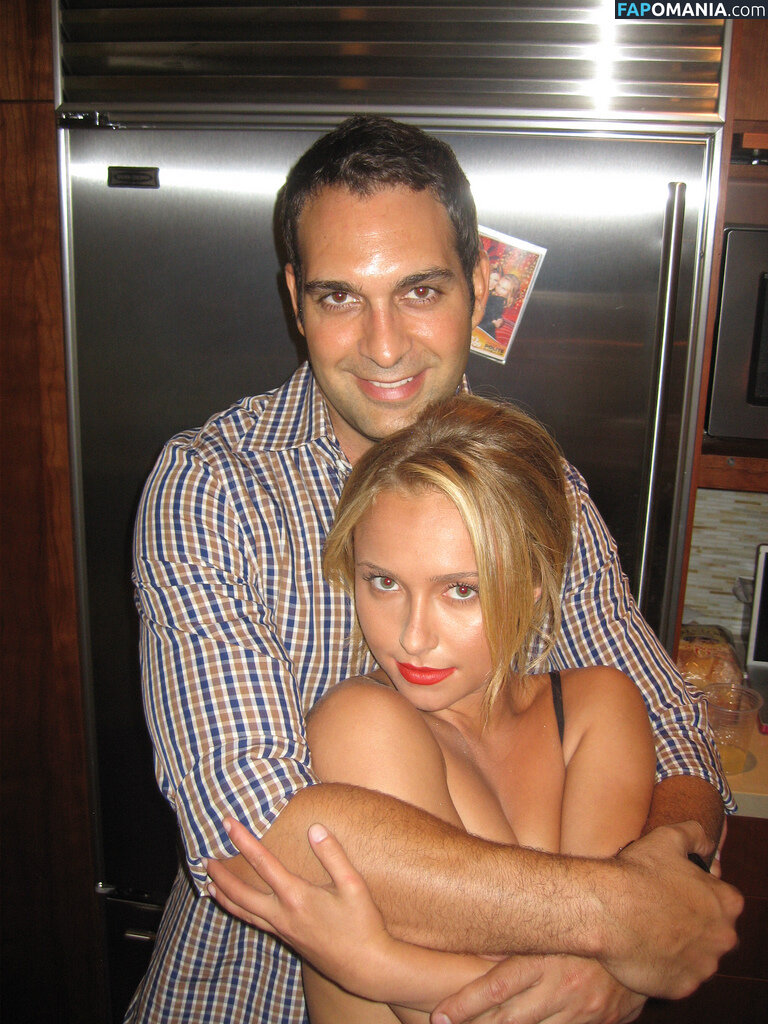 Hayden Panettiere Meztelen Kikerült fotó #10