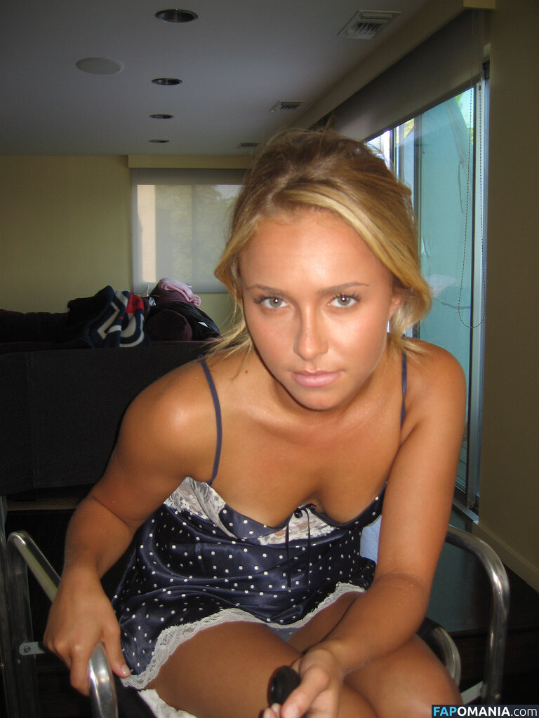 Hayden Panettiere Meztelen Kikerült fotó #26