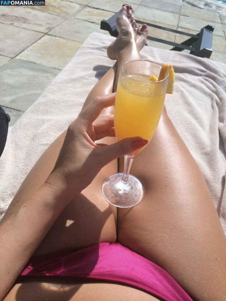 Jennifer Metcalfe Meztelen Kikerült fotó #11