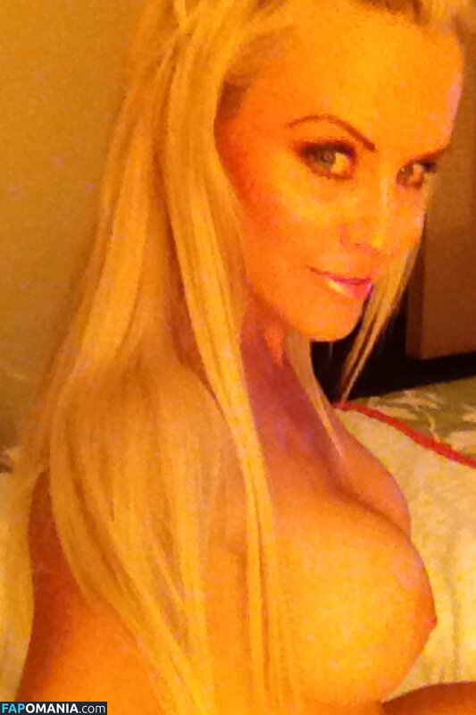 Jenny McCarthy Meztelen Kikerült fotó #7