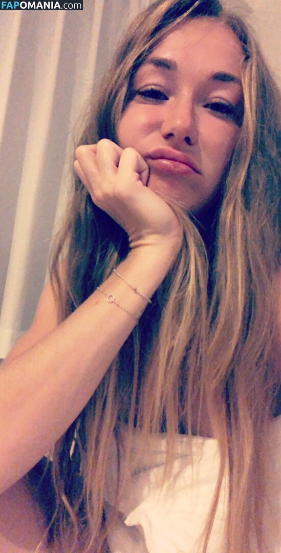Julia Glushko Meztelen Kikerült fotó #105