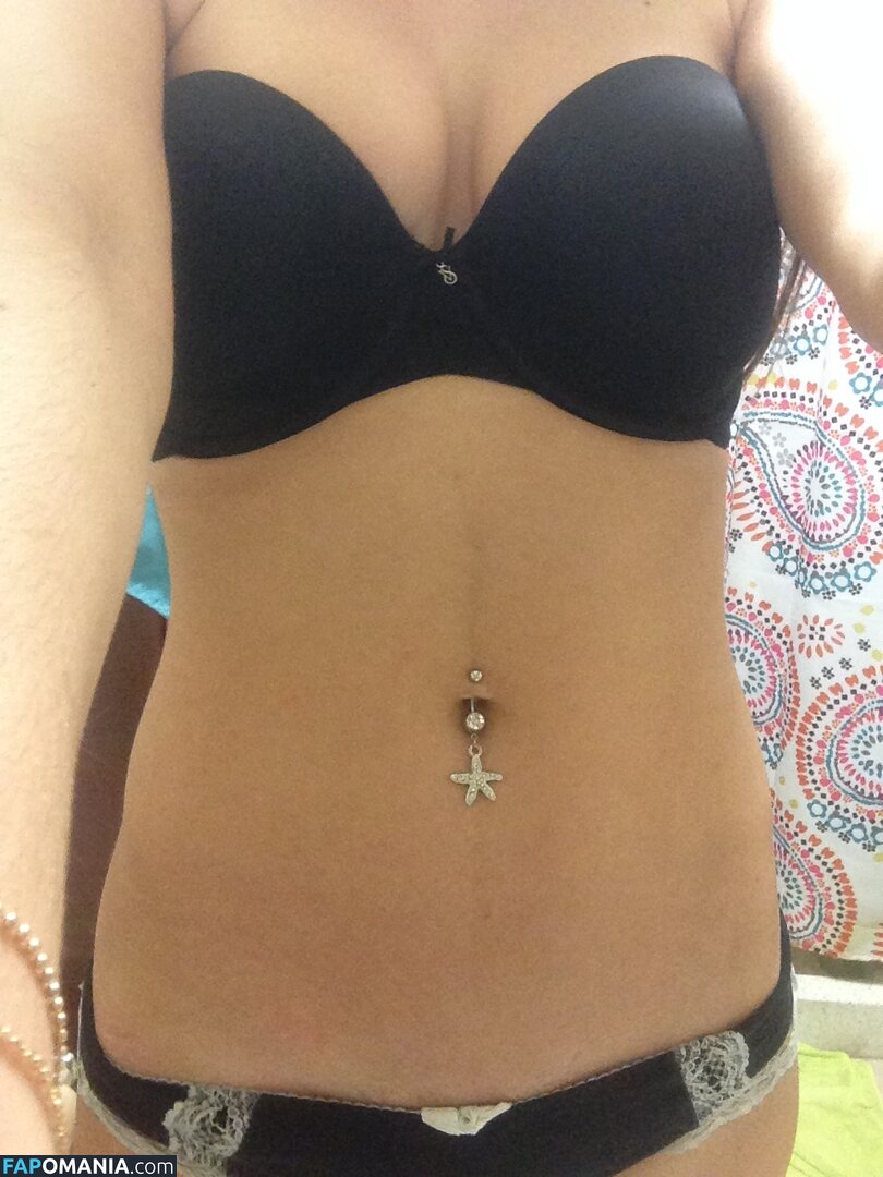 Katie Broad Meztelen Kikerült fotó #18