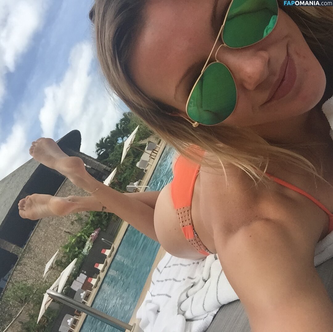 Katie Cassidy Meztelen Kikerült fotó #17