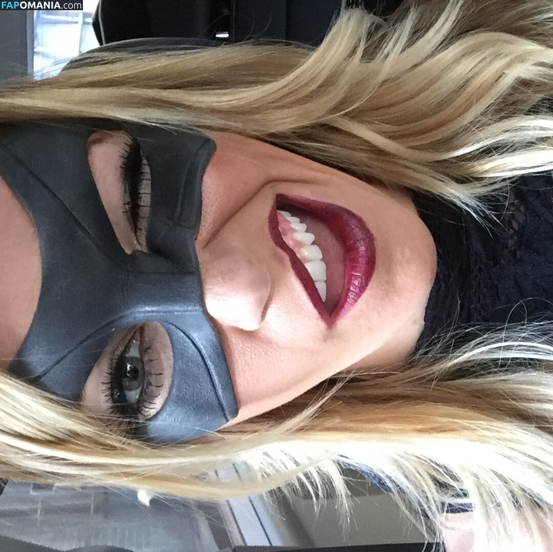 Katie Cassidy Meztelen Kikerült fotó #31