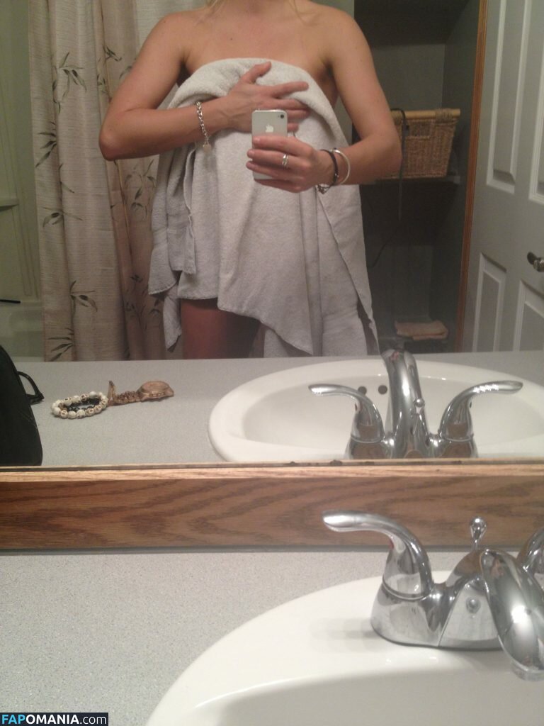 Kaylyn Kyle Meztelen Kikerült fotó #49