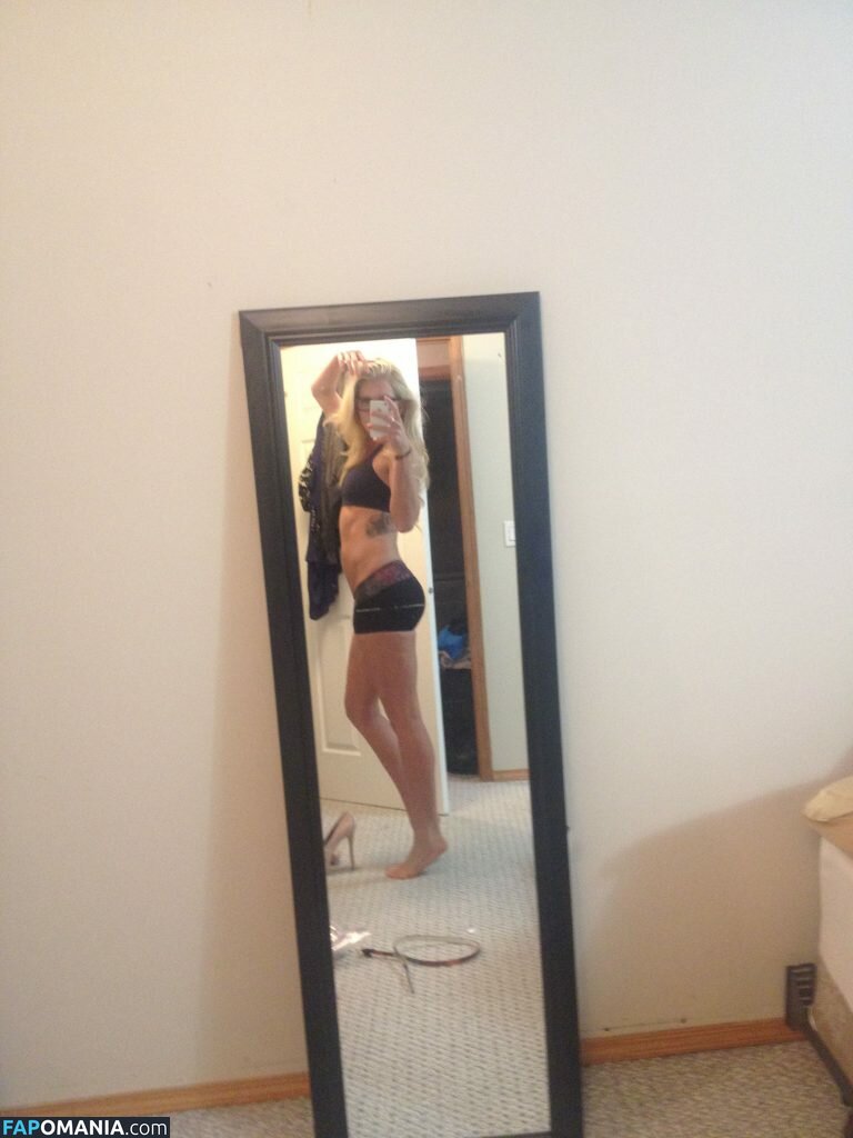 Kaylyn Kyle Meztelen Kikerült fotó #65