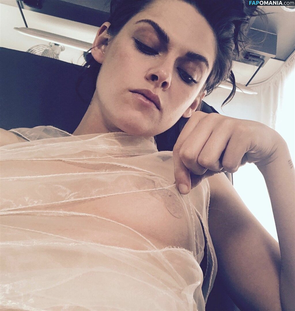 Kristen Stewart Meztelen Kikerült fotó #56