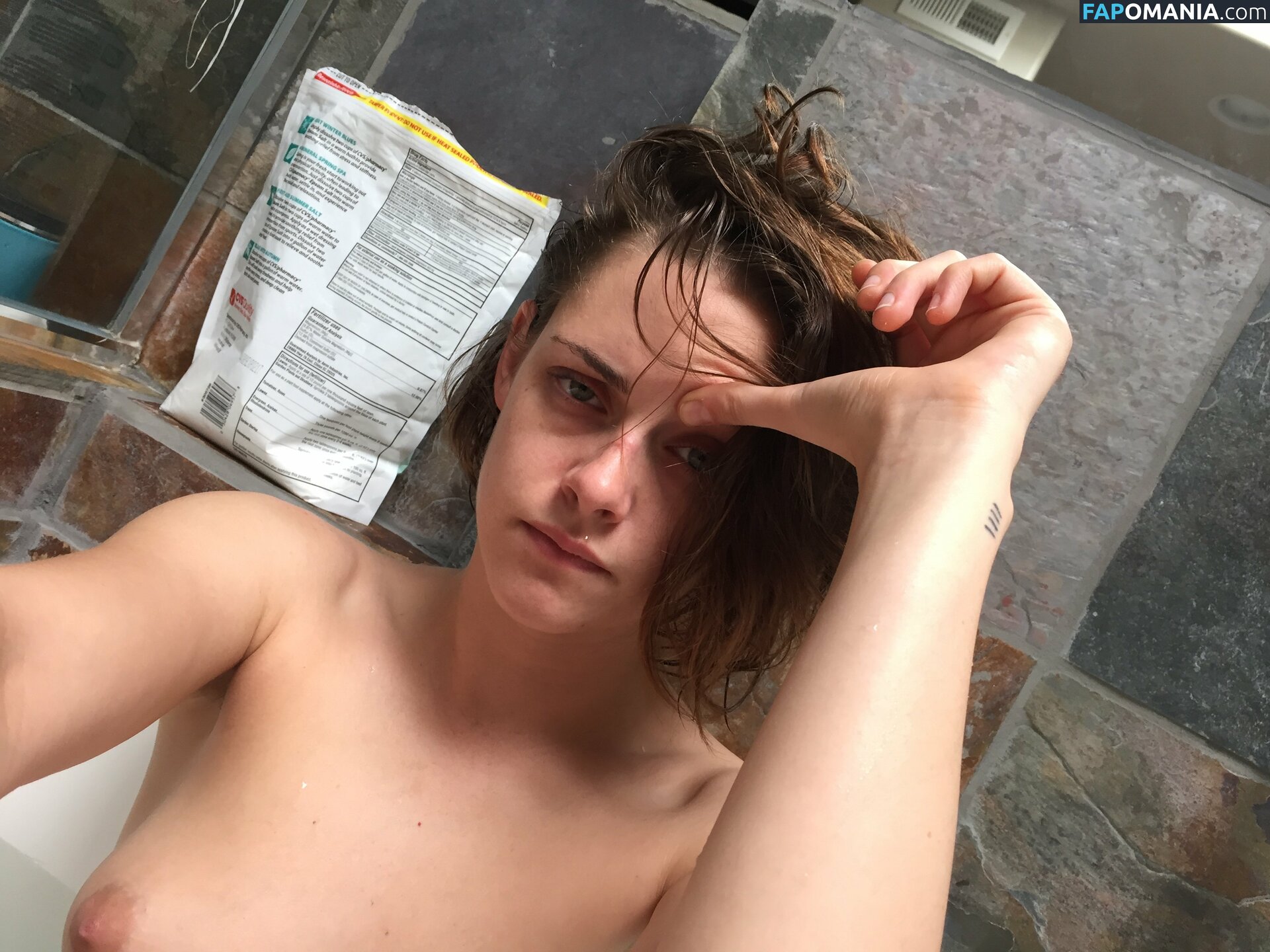 Kristen Stewart Meztelen Kikerült fotó #66