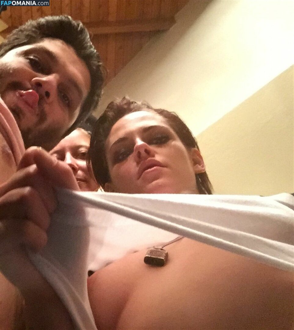 Kristen Stewart Meztelen Kikerült fotó #104