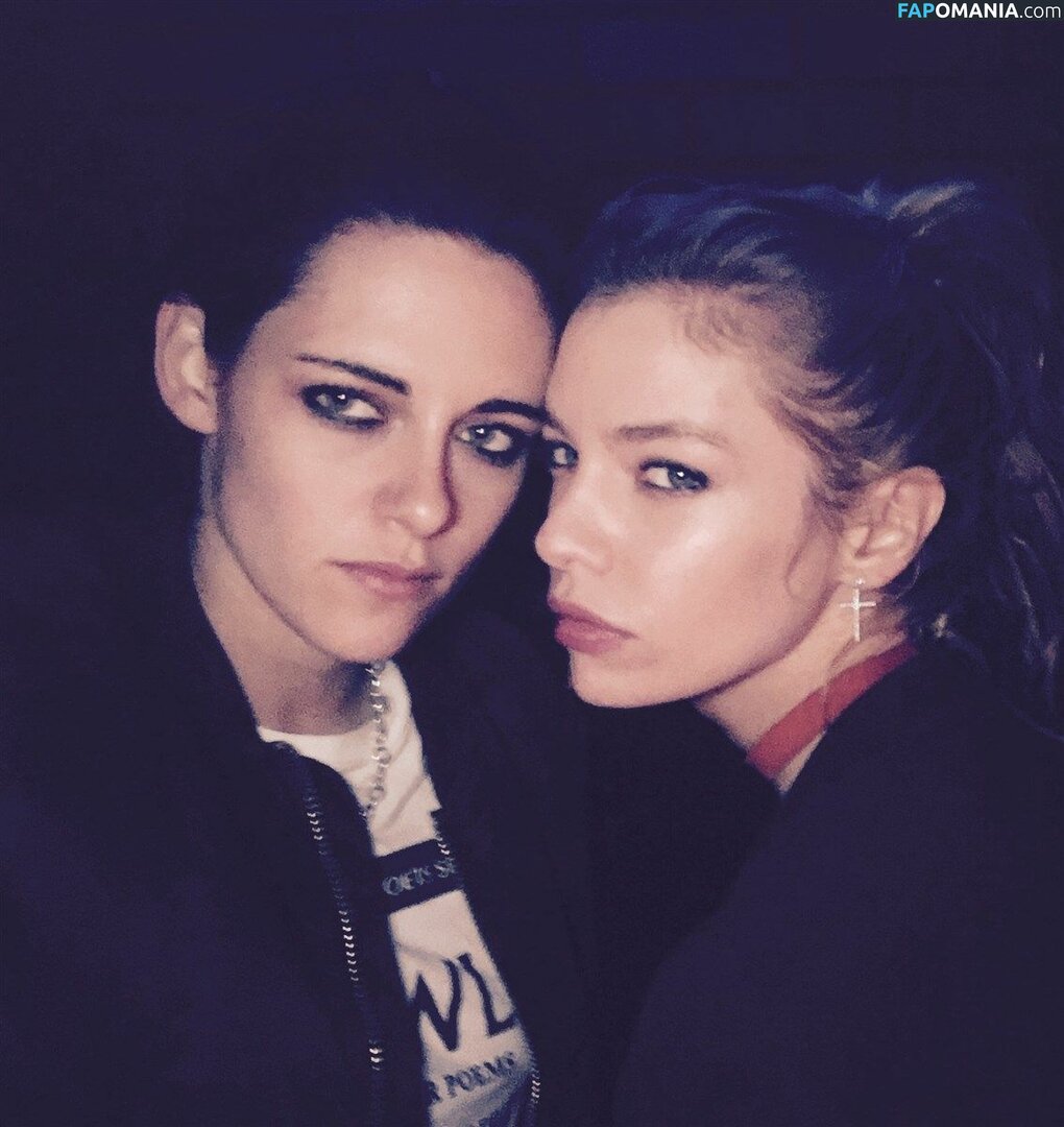 Kristen Stewart Meztelen Kikerült fotó #122