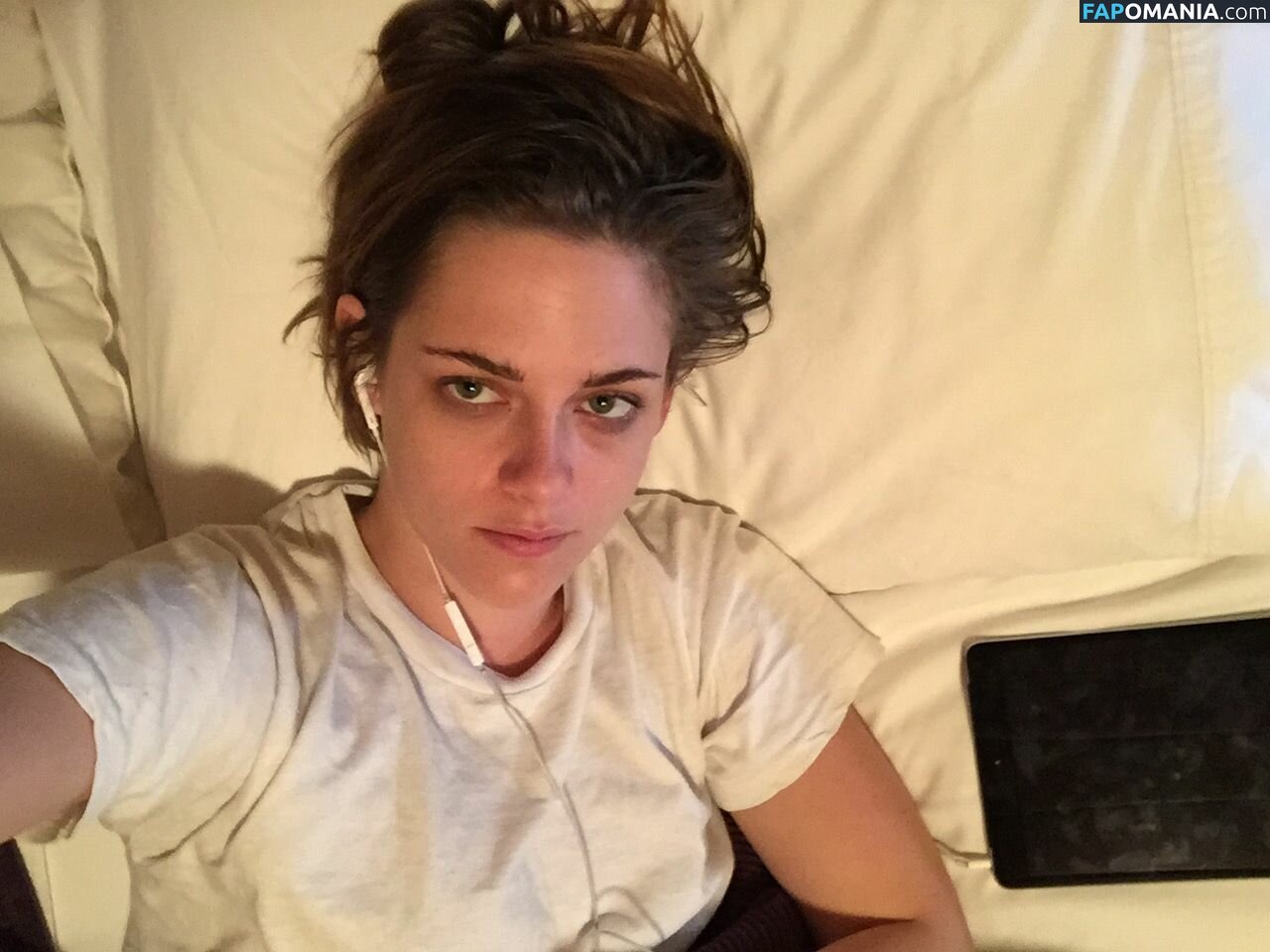 Kristen Stewart Meztelen Kikerült fotó #128