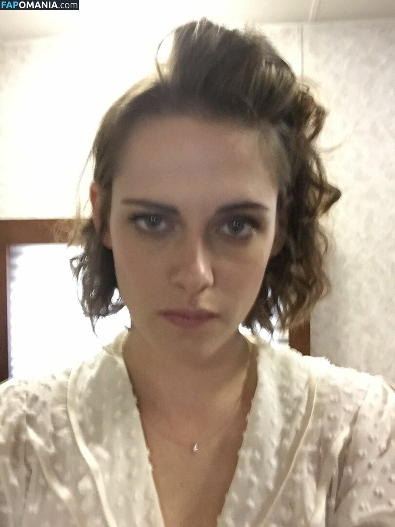 Kristen Stewart Meztelen Kikerült fotó #142