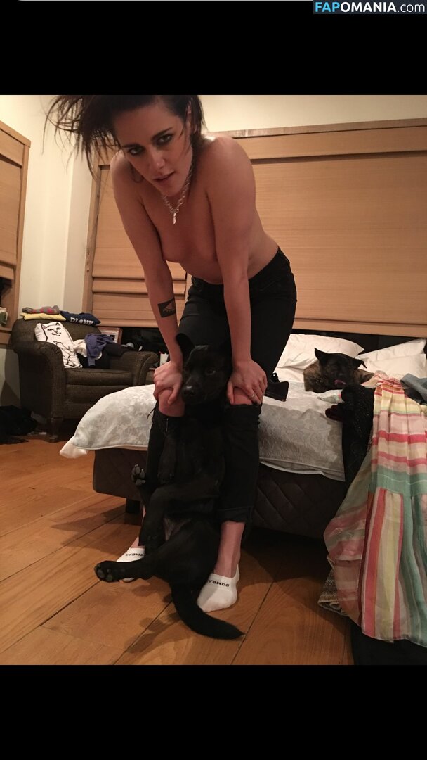 Kristen Stewart Meztelen Kikerült fotó #289