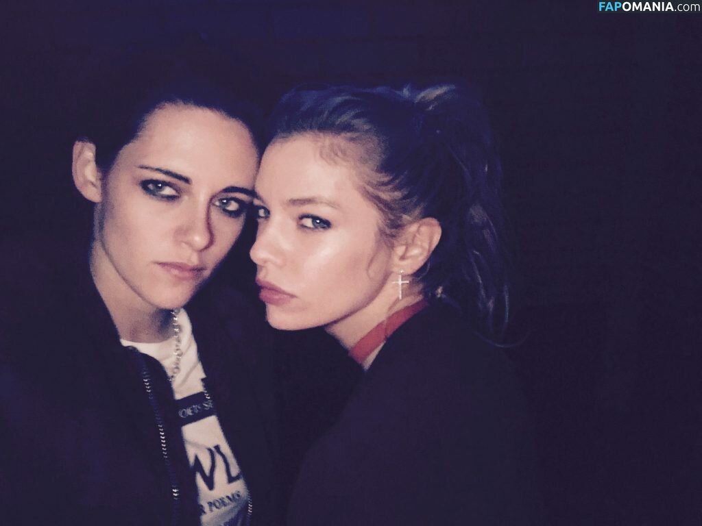 Kristen Stewart Meztelen Kikerült fotó #318