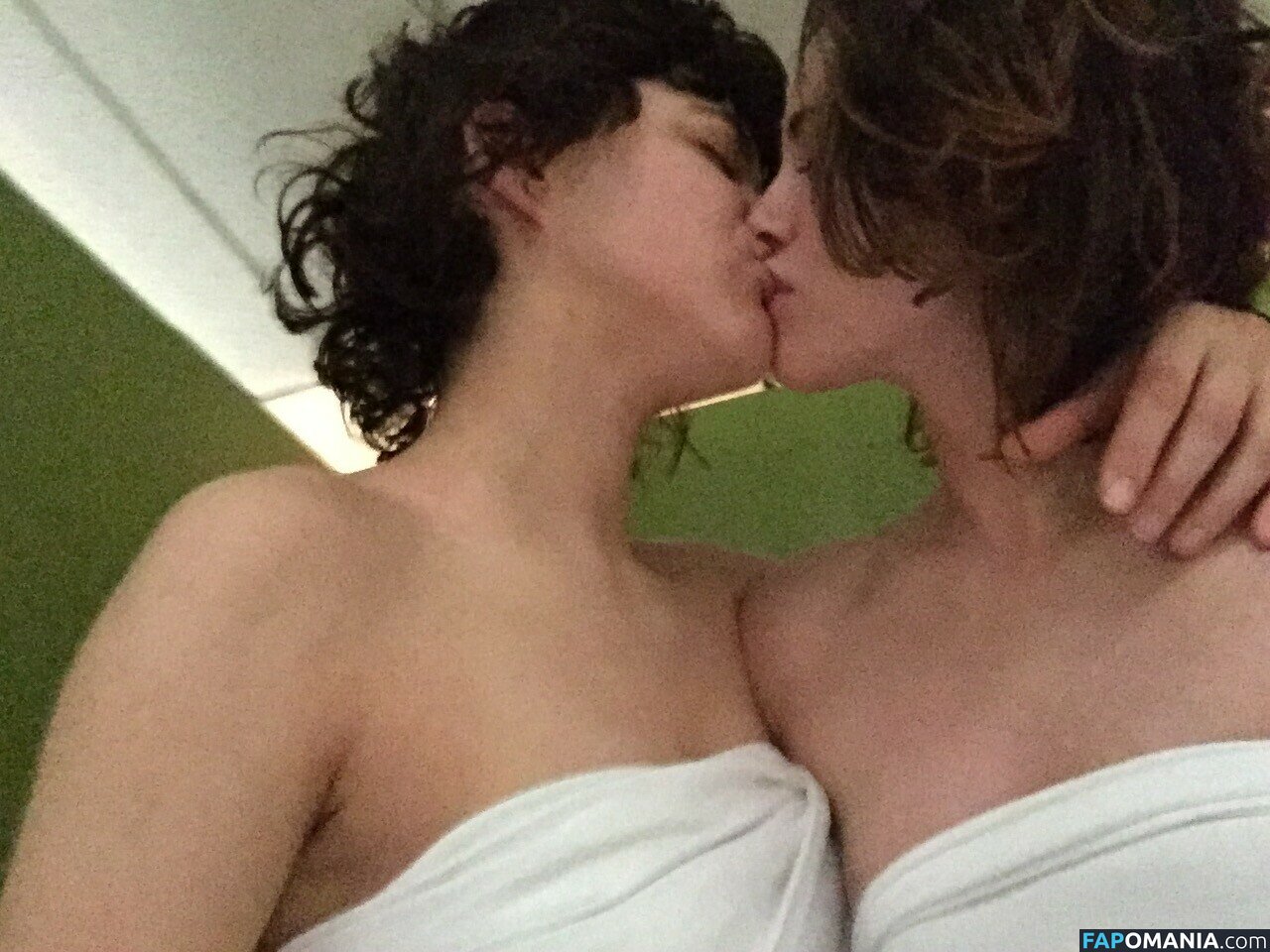 Kristen Stewart Meztelen Kikerült fotó #395