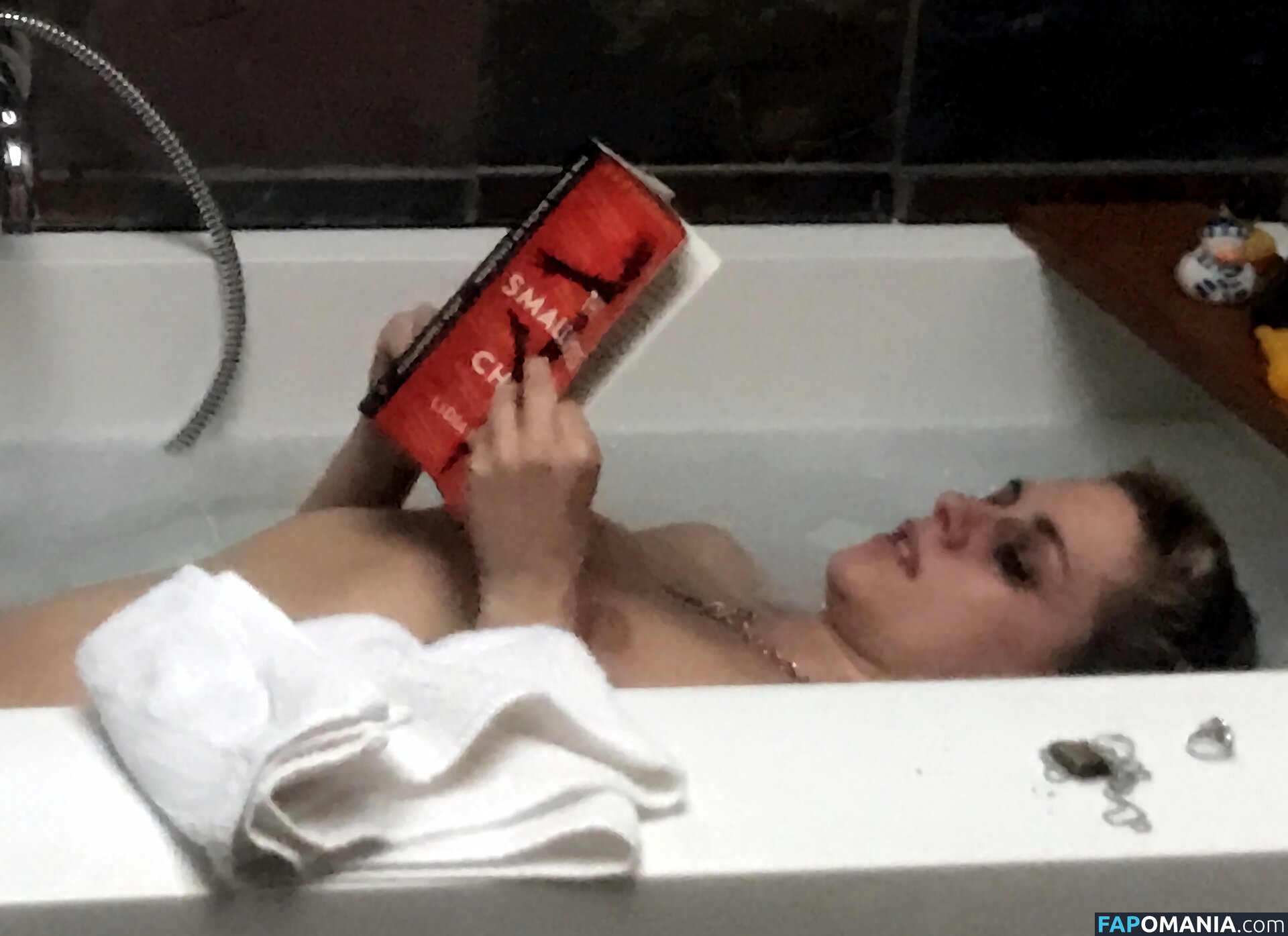 Kristen Stewart Meztelen Kikerült fotó #435