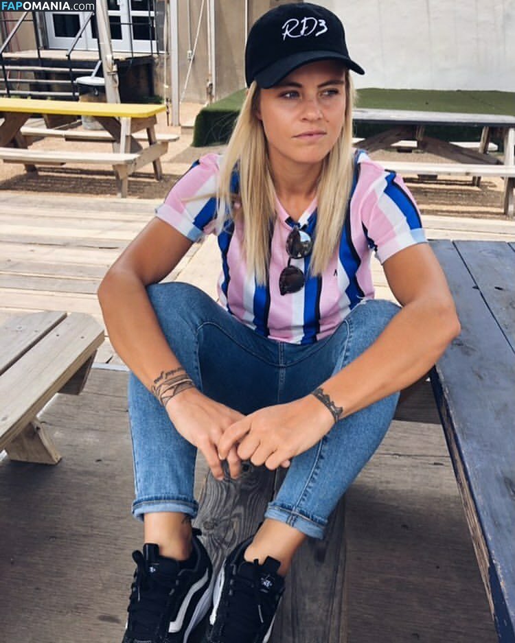 Kristie Mewis Meztelen Kikerült fotó #28