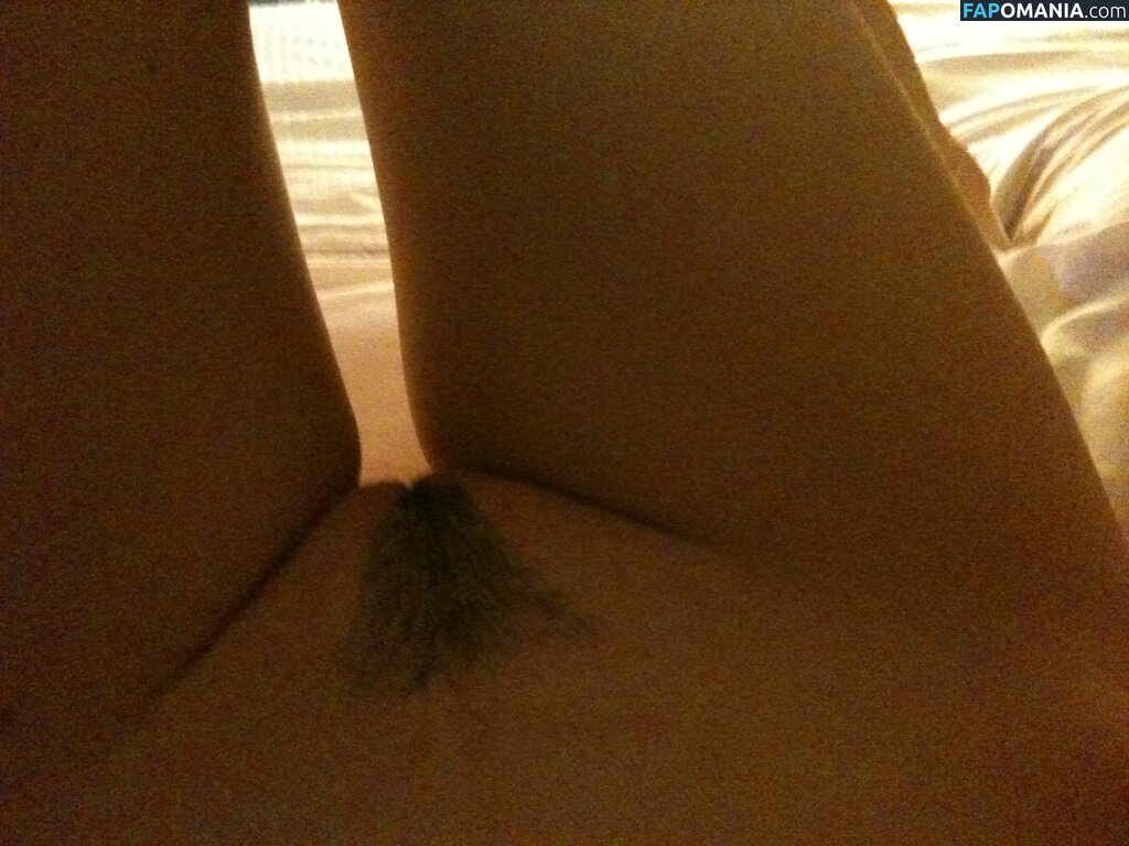 Krysten Ritter Meztelen Kikerült fotó #11