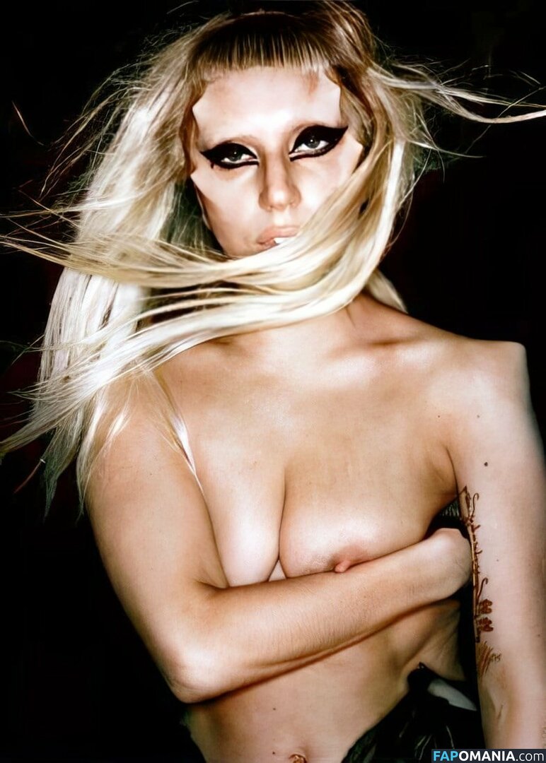 Lady Gaga Meztelen Kikerült fotó #569