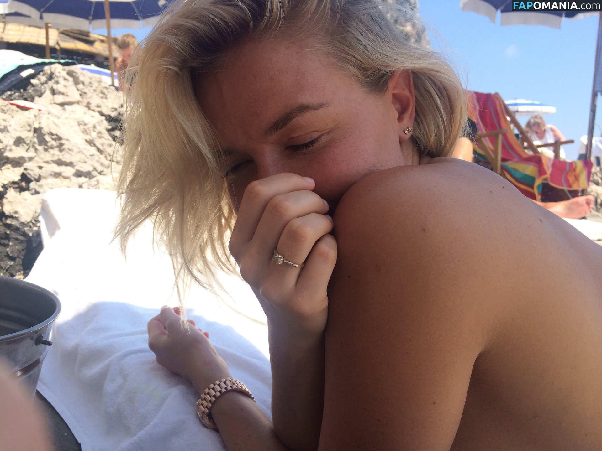 Lara Bingle Meztelen Kikerült fotó #35