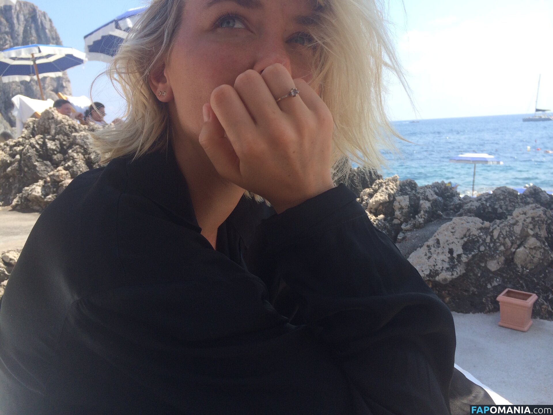 Lara Bingle Meztelen Kikerült fotó #51