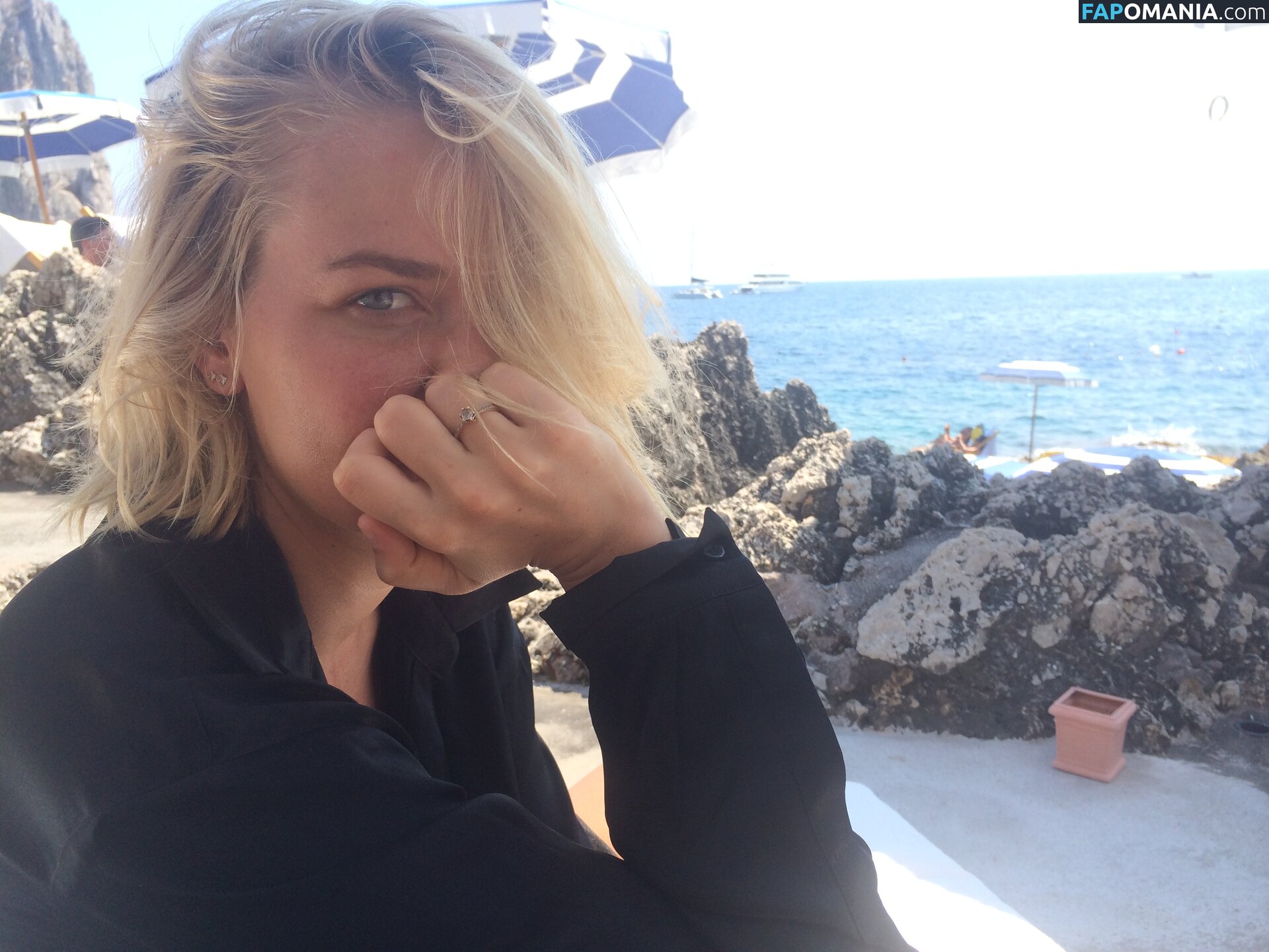 Lara Bingle Meztelen Kikerült fotó #65