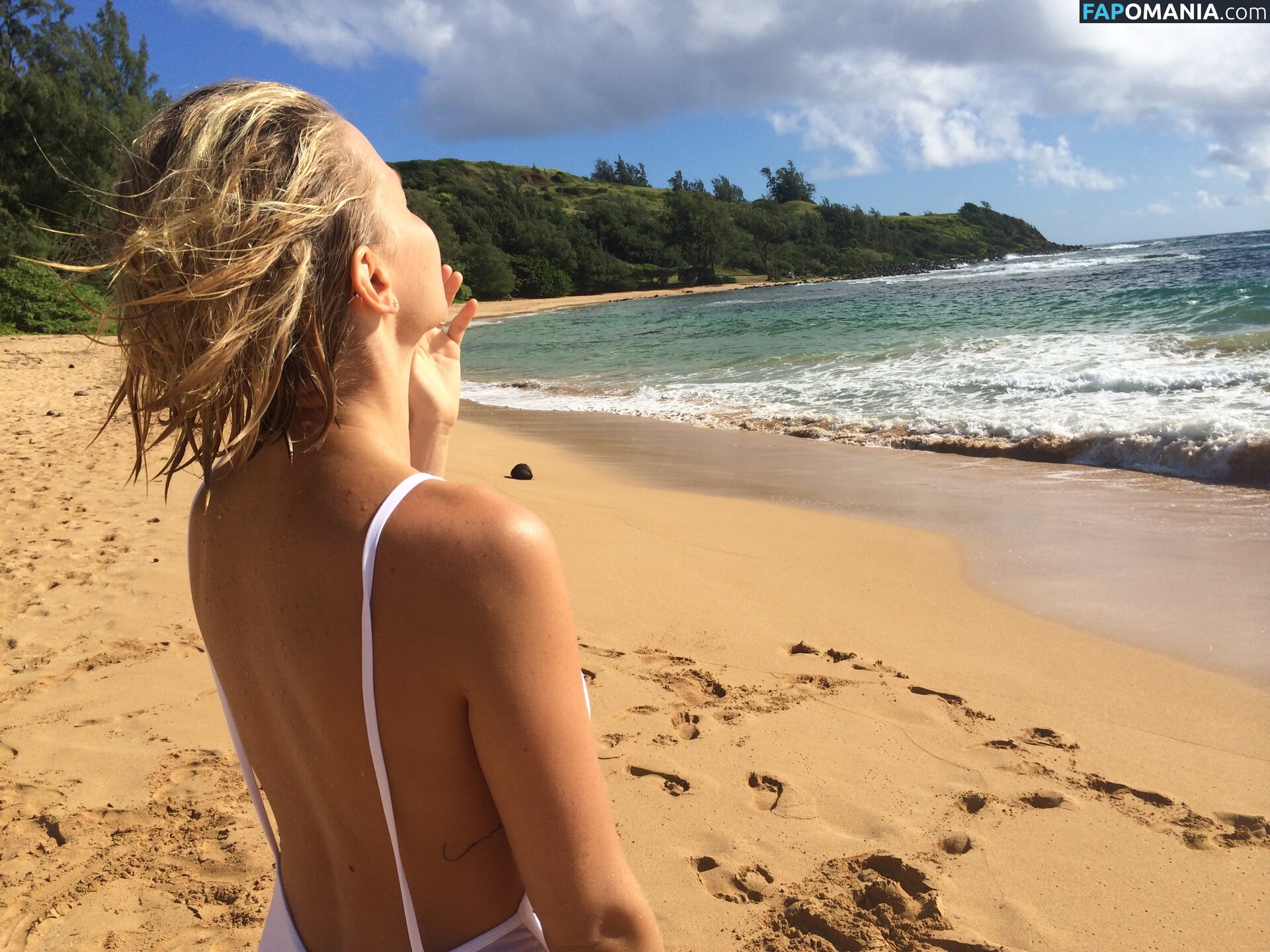 Lara Bingle Meztelen Kikerült fotó #288