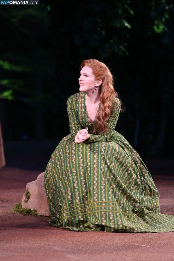 Lily Rabe Meztelen Kikerült fotó #8