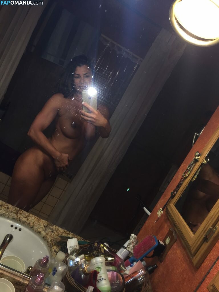 Lisa Marie Varon Meztelen Kikerült fotó #17