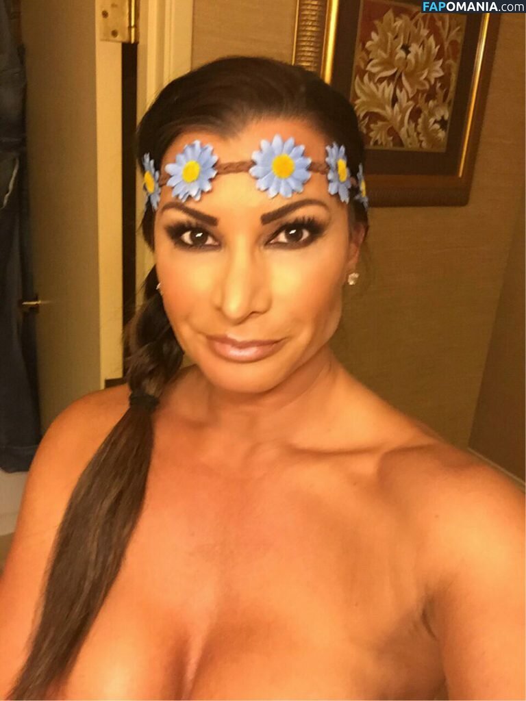Lisa Marie Varon Meztelen Kikerült fotó #21