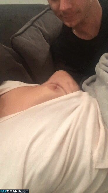 Lucy Fallon Meztelen Kikerült fotó #8