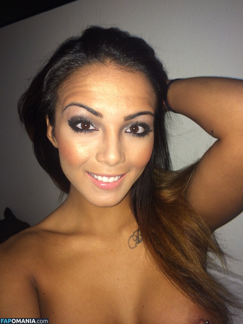 Mariah Corpus Meztelen Kikerült fotó #105