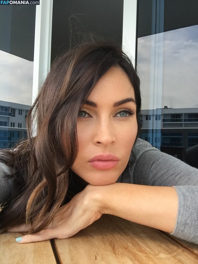 Megan Fox Meztelen Kikerült fotó #40