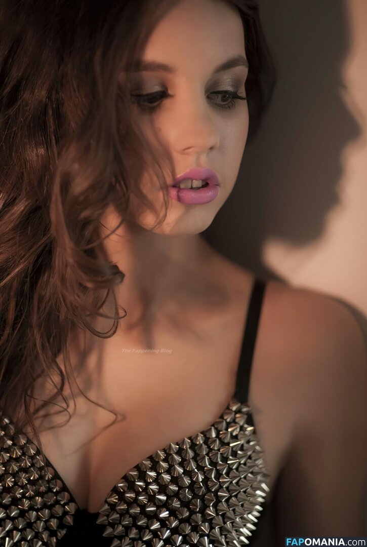 Michaela Doubravova Meztelen Kikerült fotó #10