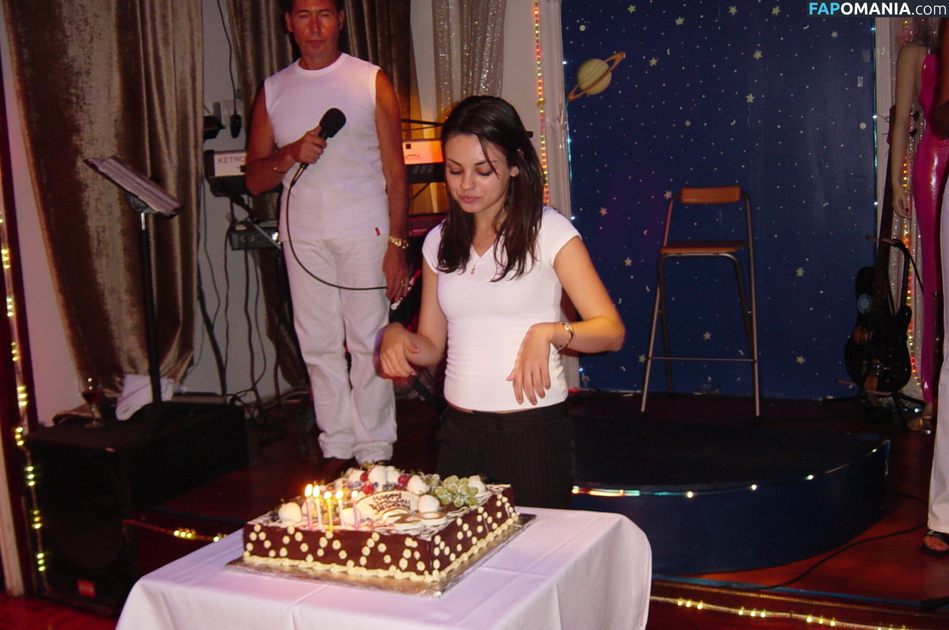 Mila Kunis Meztelen Kikerült fotó #13