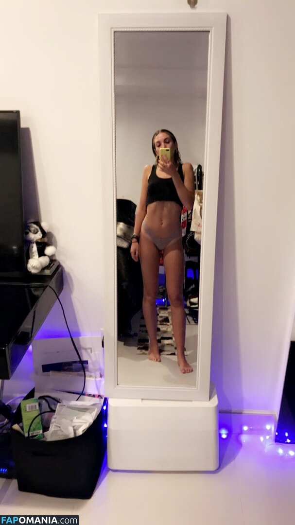 Noah Cyrus Meztelen Kikerült fotó #54