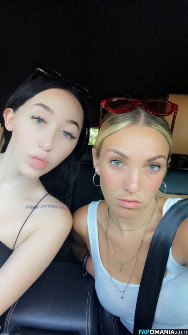 Noah Cyrus Meztelen Kikerült fotó #60