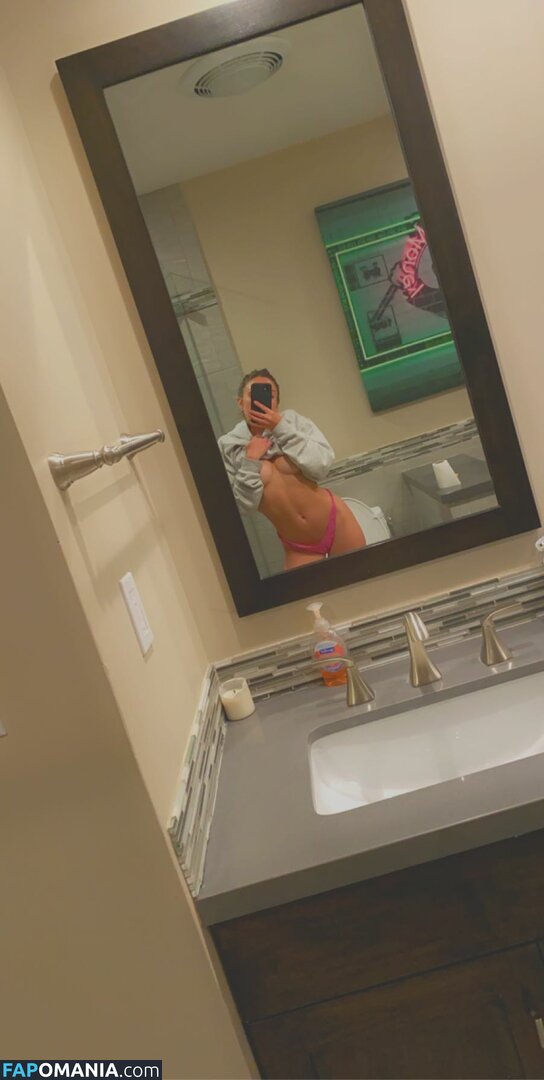 Noah Cyrus Meztelen Kikerült fotó #82