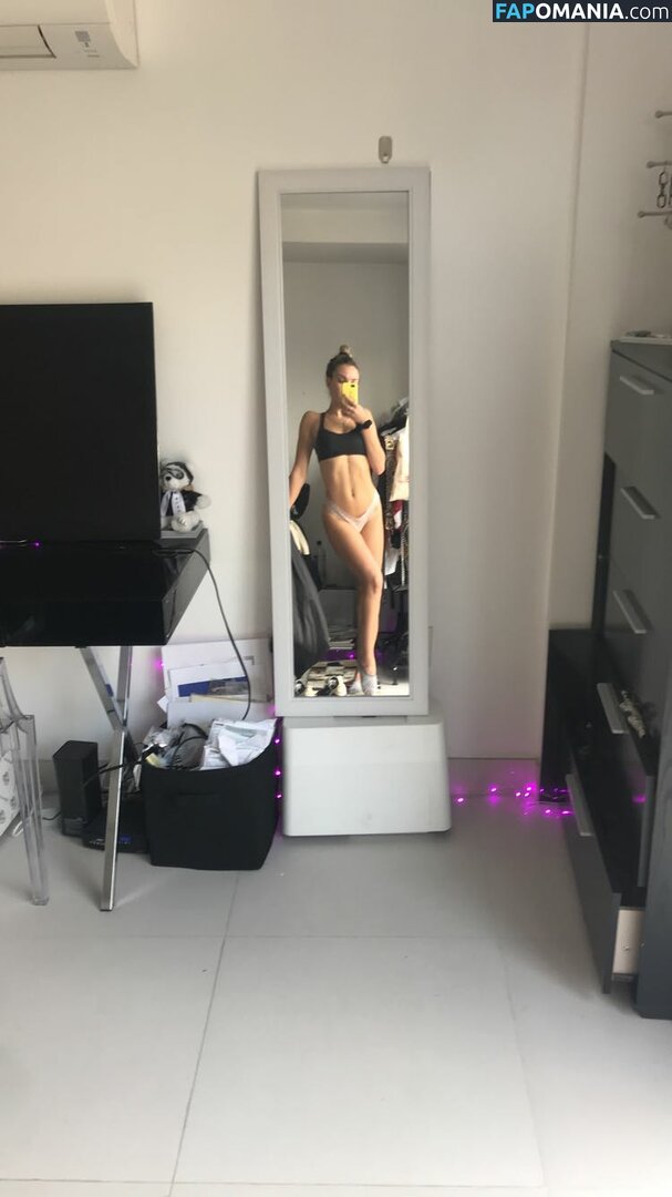 Noah Cyrus Meztelen Kikerült fotó #87