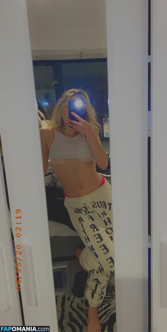 Noah Cyrus Meztelen Kikerült fotó #96